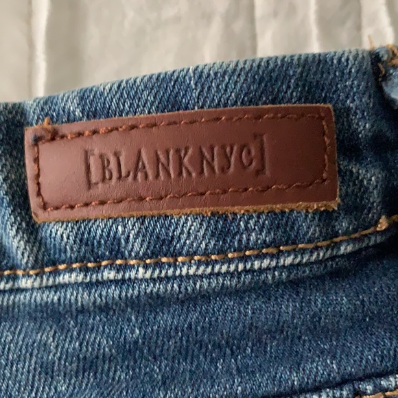 BlankNYC Astor Cutoff denim shorts - Picture 7 of 7